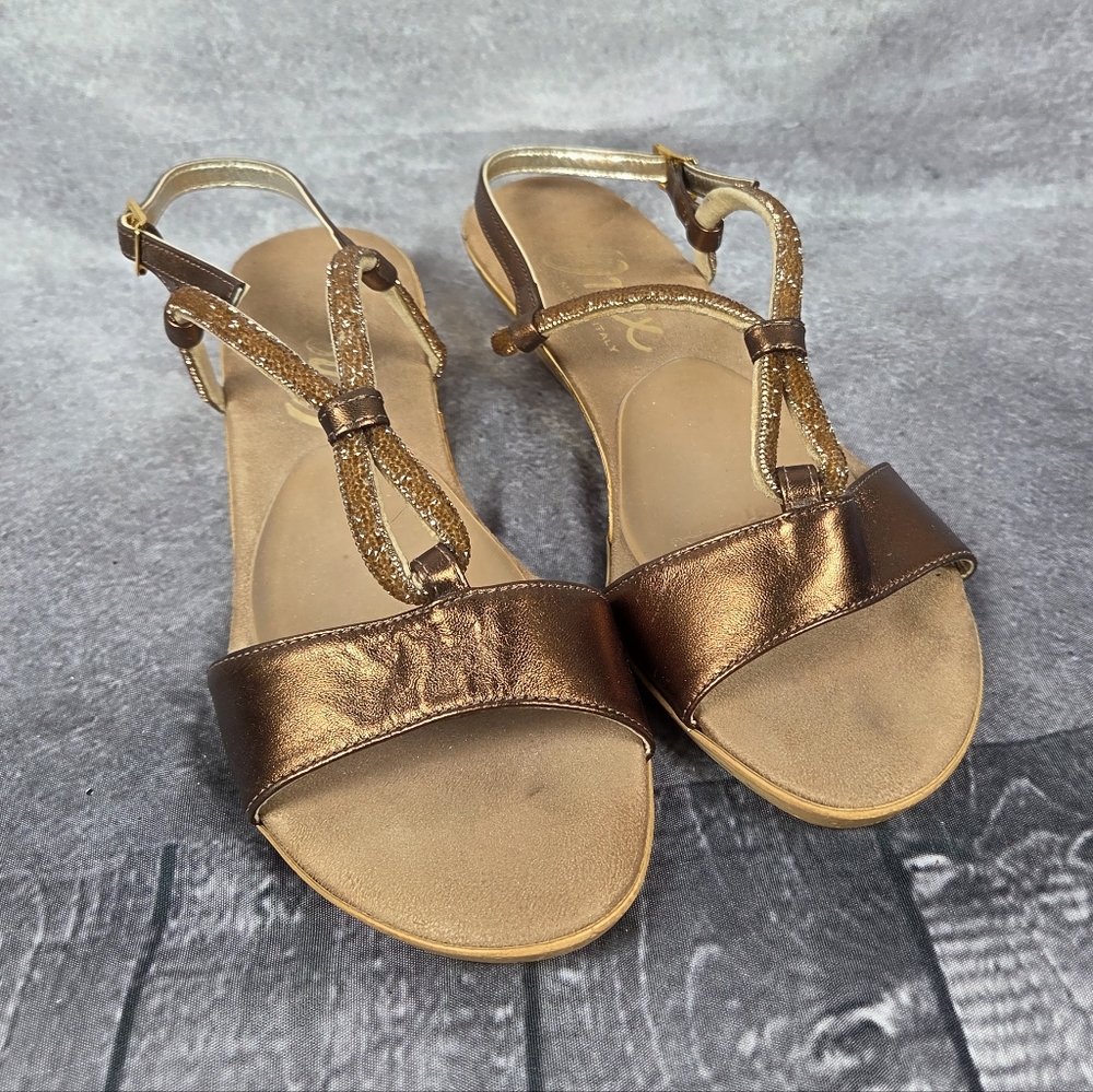 ONEX Malta 2 Flat Sandal Metallic Size 9
